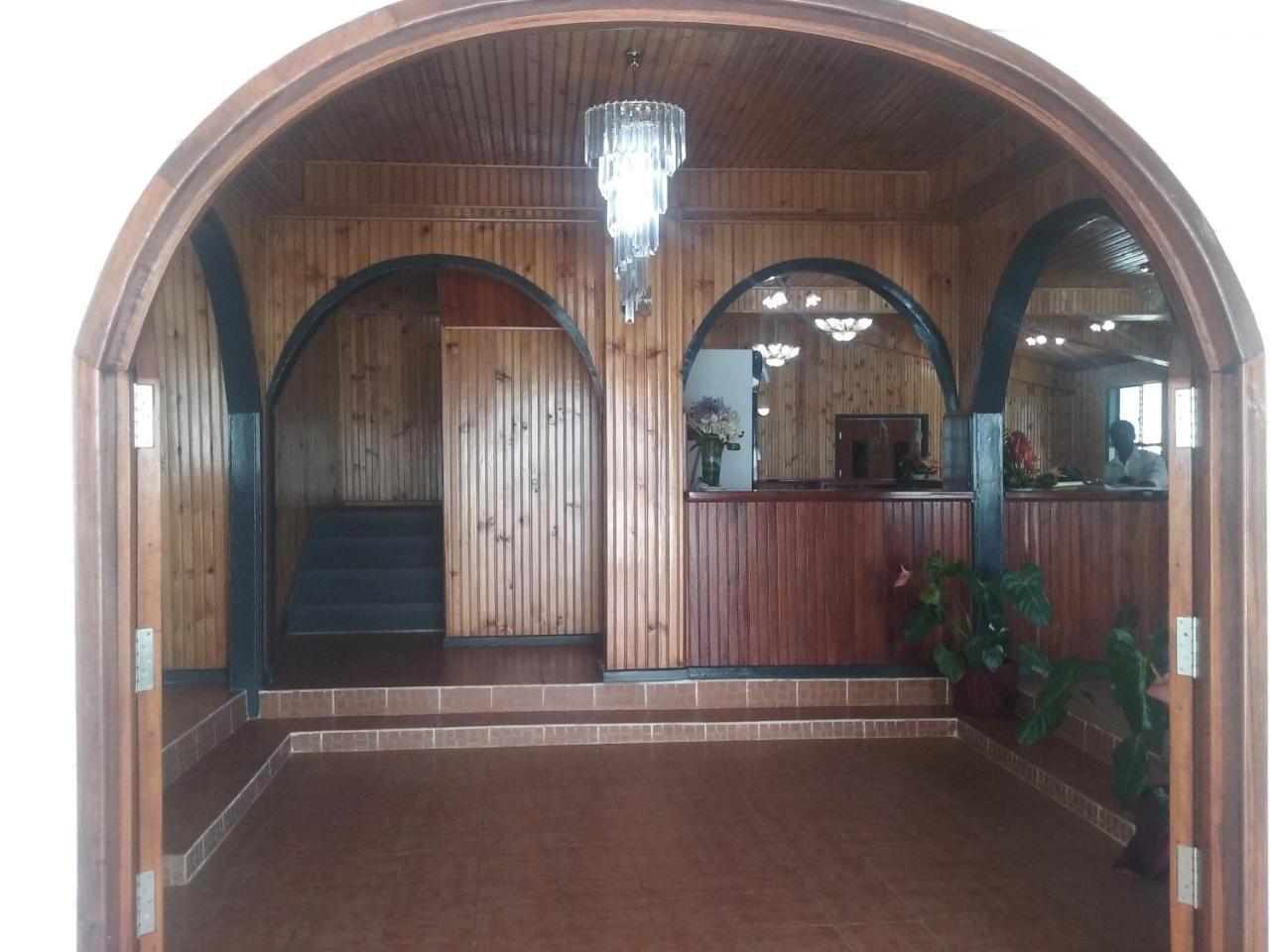 Mcroyal Hotel مونت هاجن المظهر الخارجي الصورة