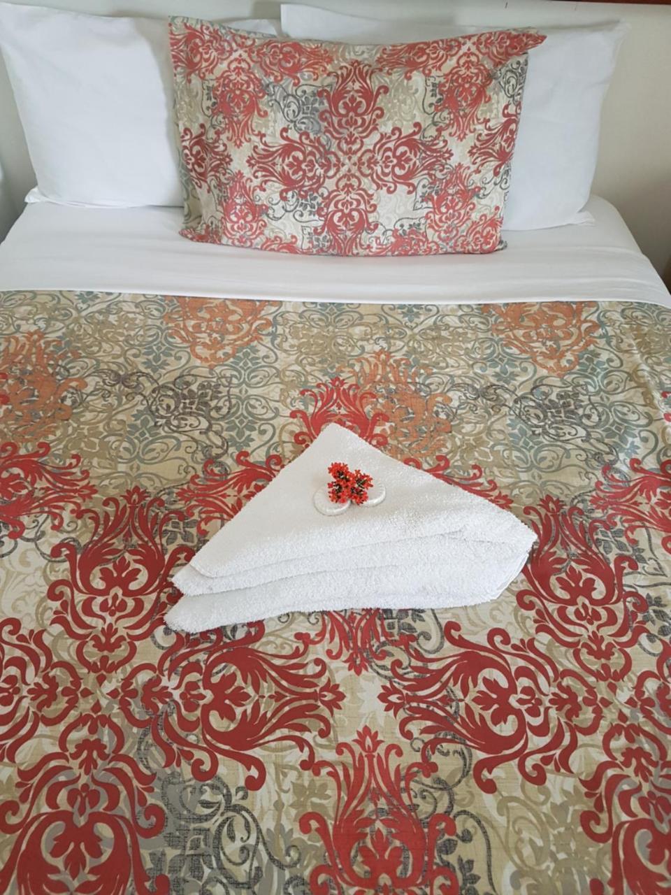 Mcroyal Hotel مونت هاجن المظهر الخارجي الصورة